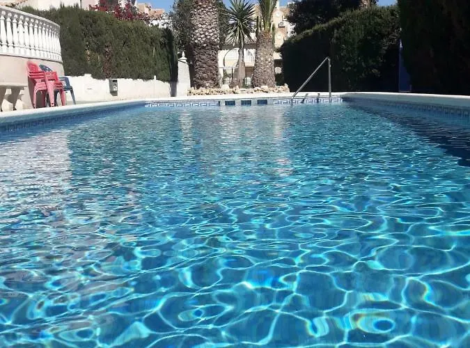 Residencia Alhambra Los Cisnes